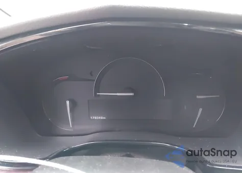 2017 Cadillac Xt5 Luxury z USA, uszkodzony, nr VIN 1GYKNBRS0HZ270406